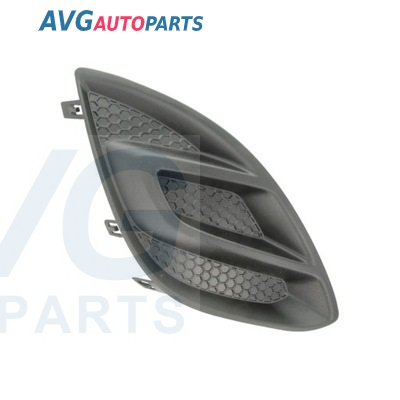 Бампер передний решетка без отв. противотуманки 11-14 правая