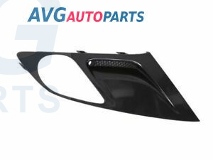 Бампер передний решетка с отв. противотуманки 11- правая